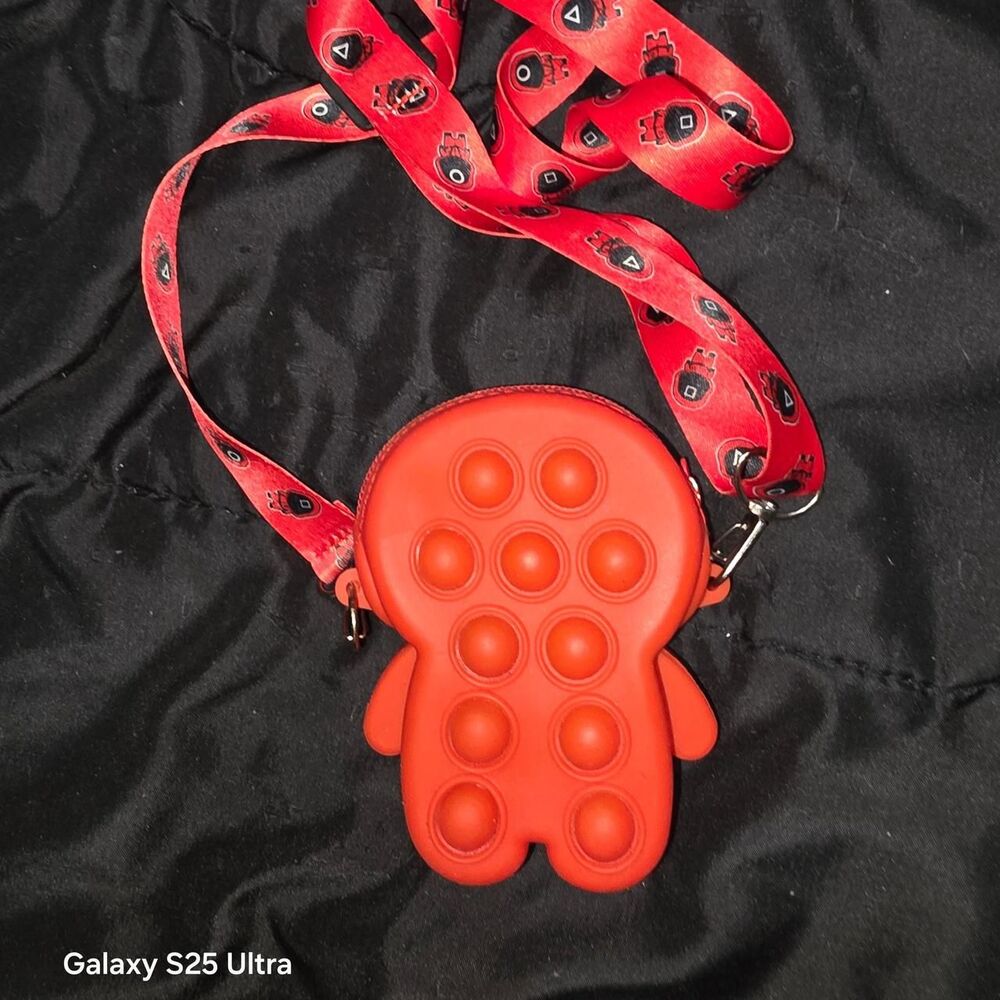 Men's Red Accessory - Picture 2 of 3